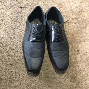 Men’s dress shoes